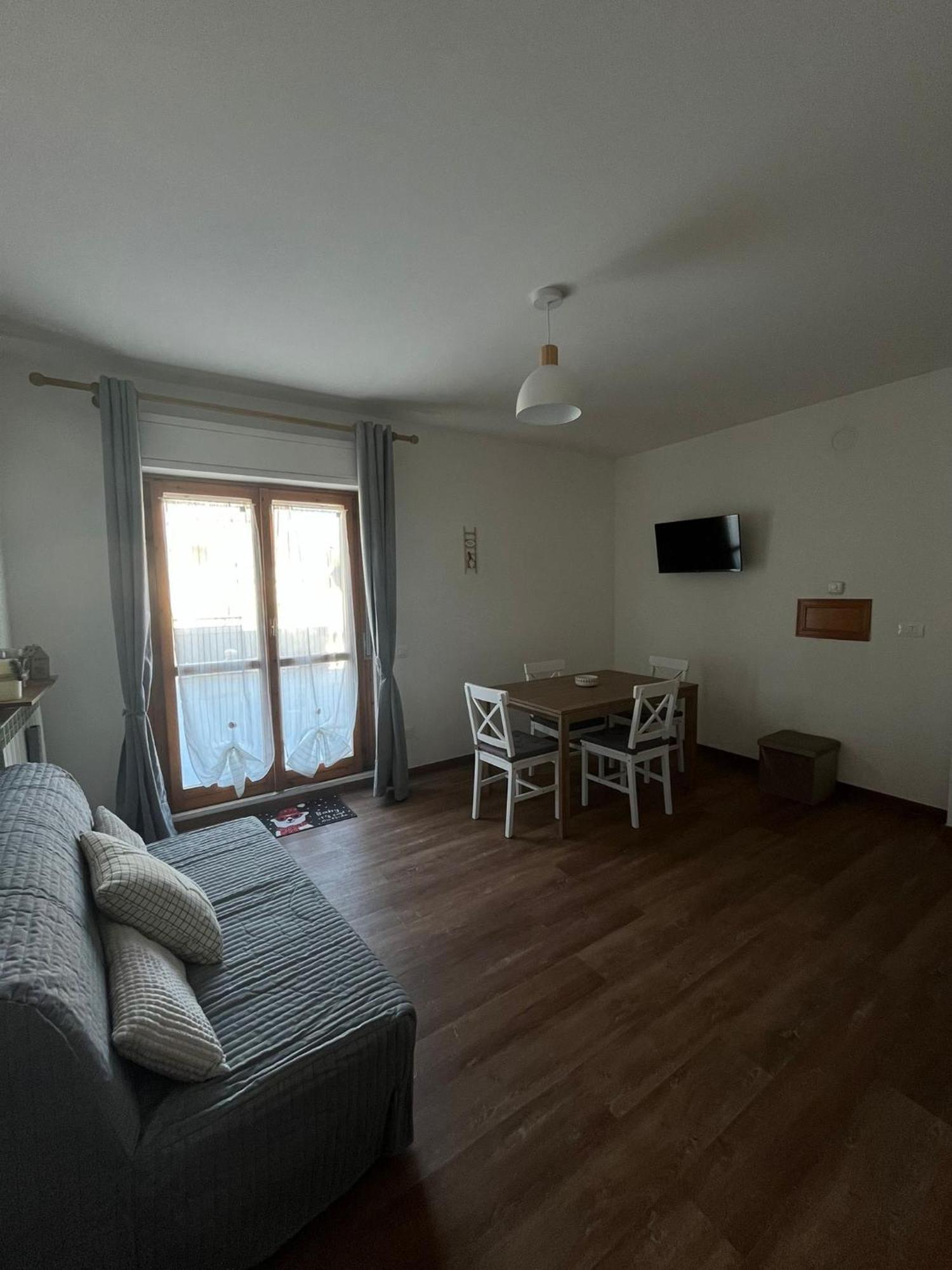 Appartement Attico - Terrazza Su Castello à Castel Di Sangro Extérieur photo